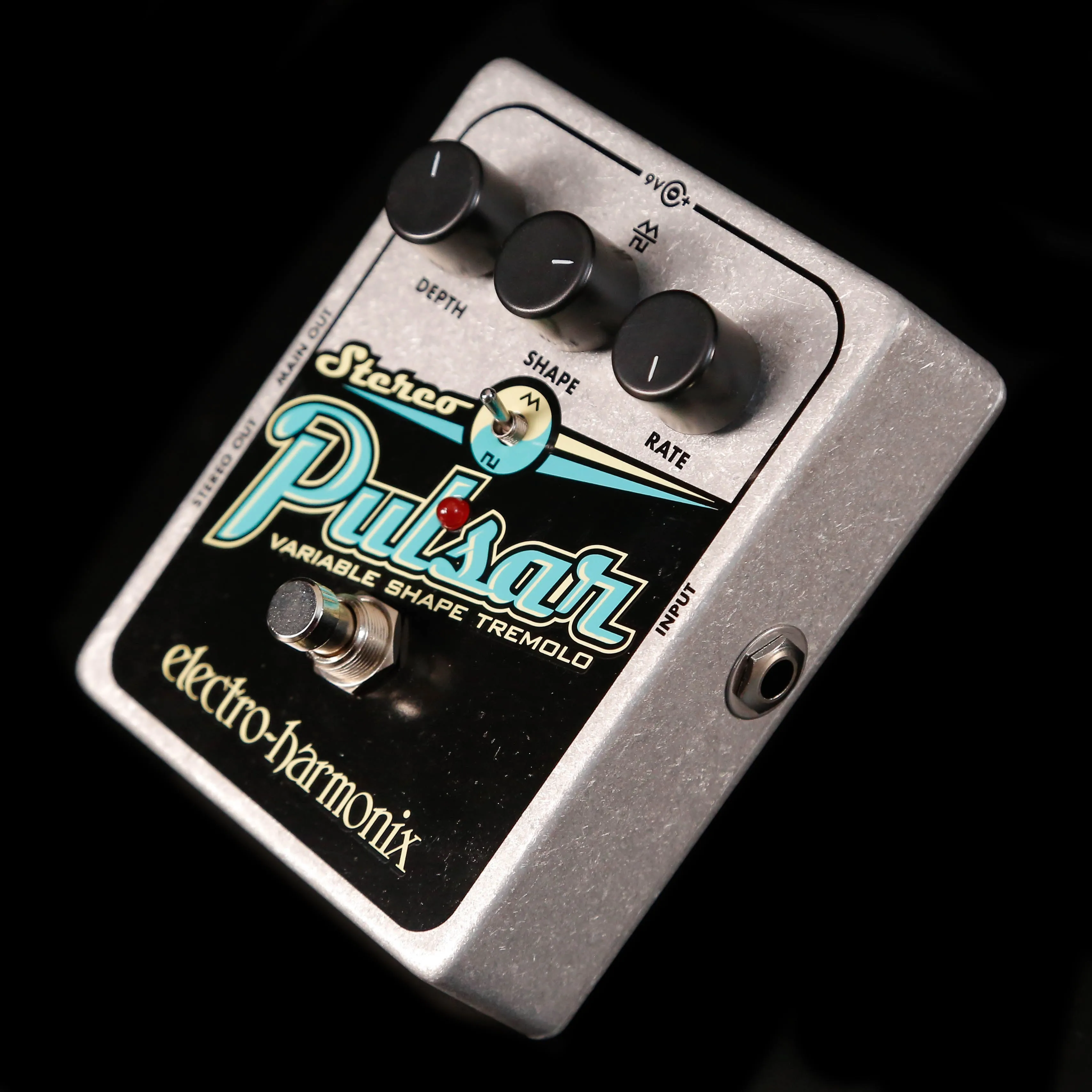Electro Harmonix Stereo Pulsar Variable Shape Tremolo