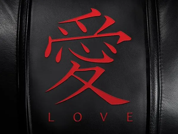 Gaming Chair 100 with Love Logo Panel