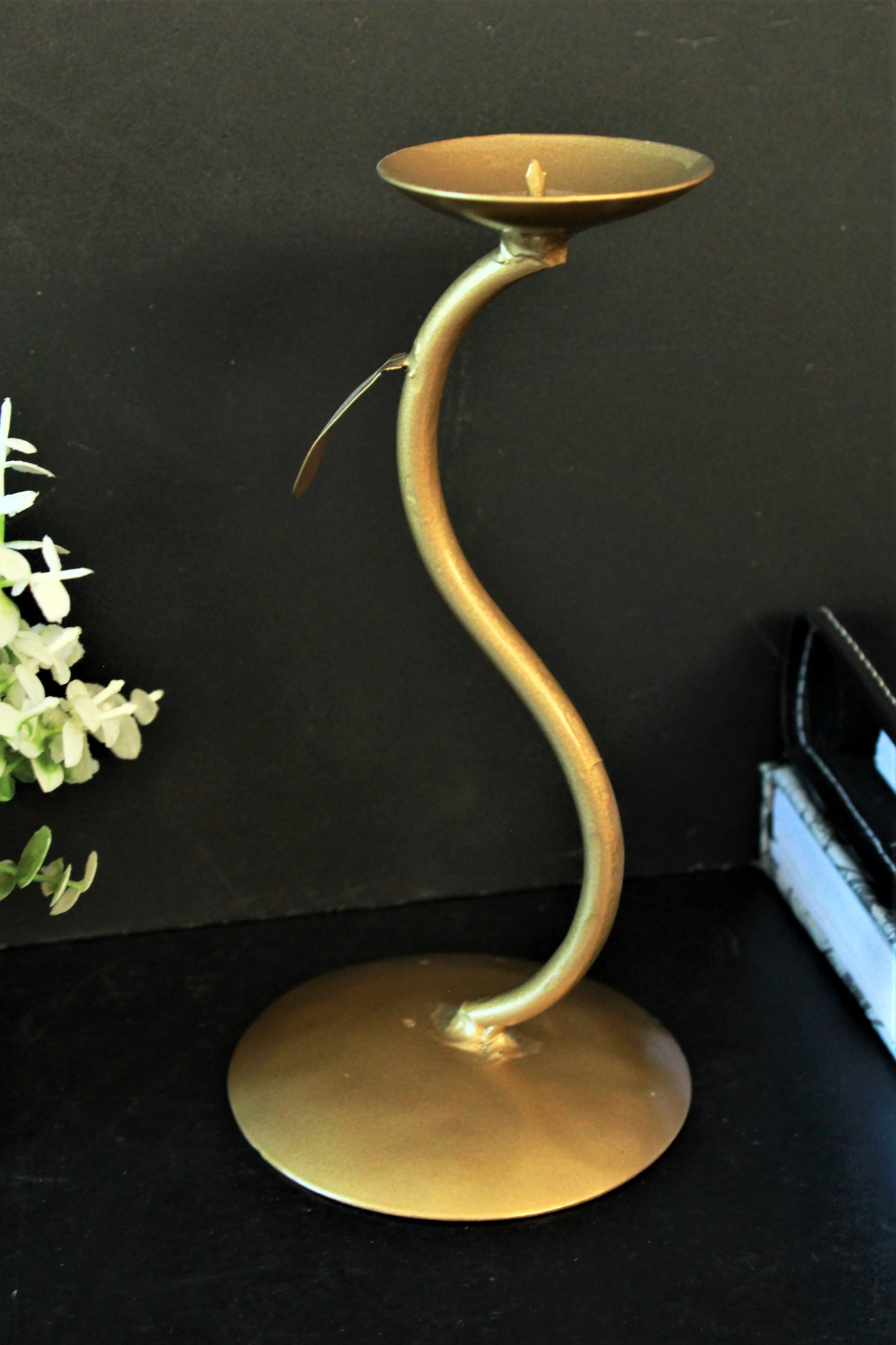 Metal Tealight / Candle Holder Stand