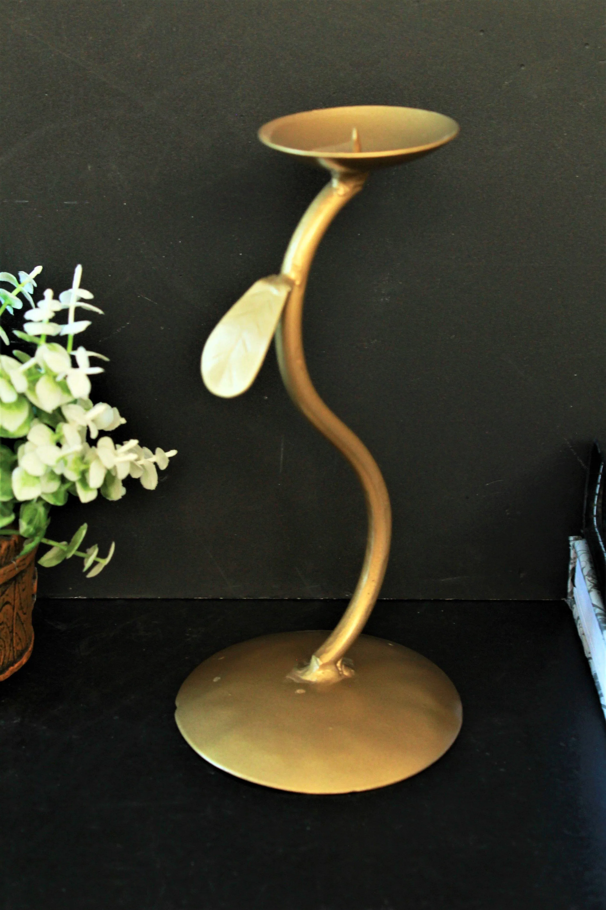 Metal Tealight / Candle Holder Stand