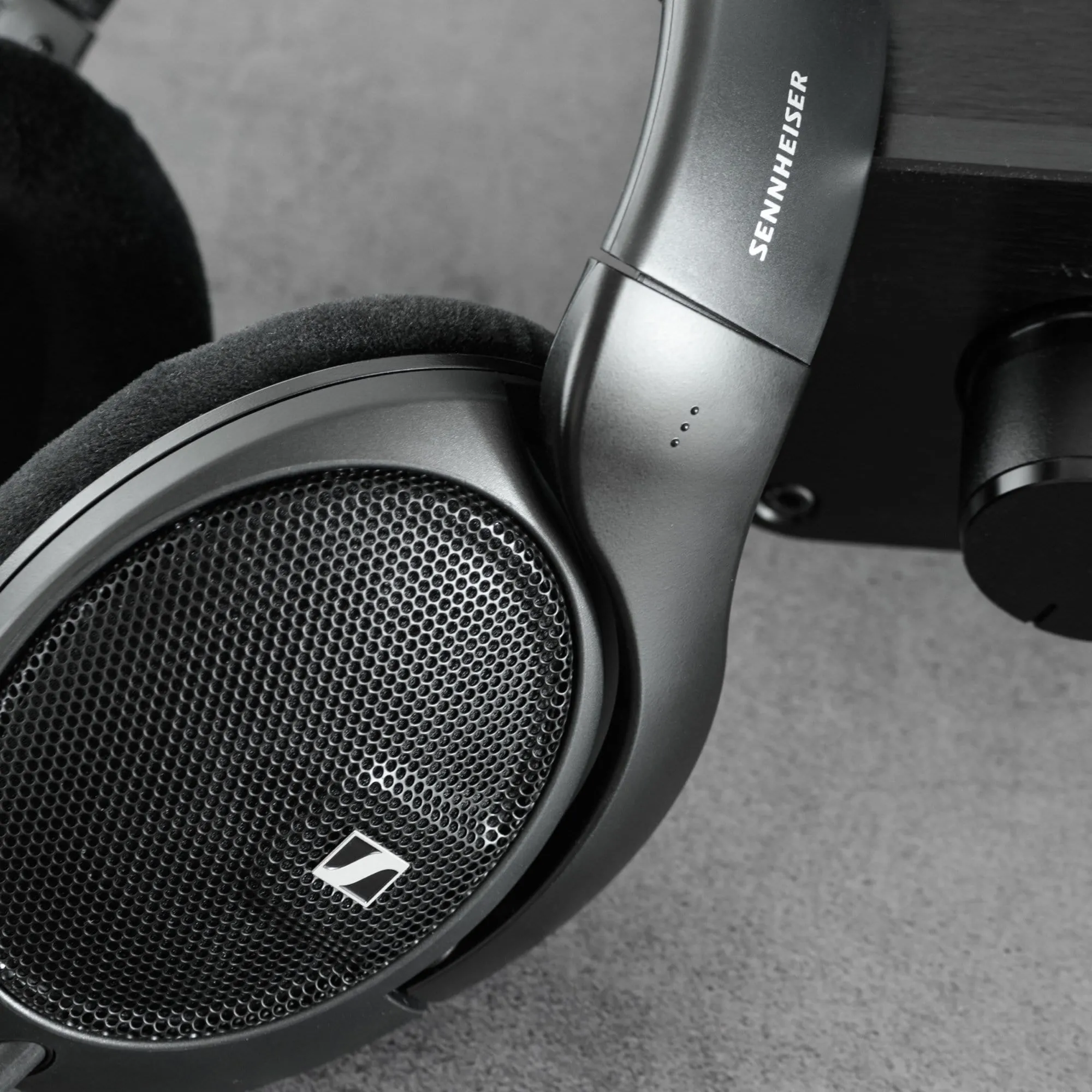 Sennheiser HD 560S Open Back Headphones
